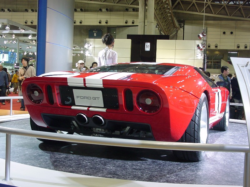 ford-gt-back.jpg