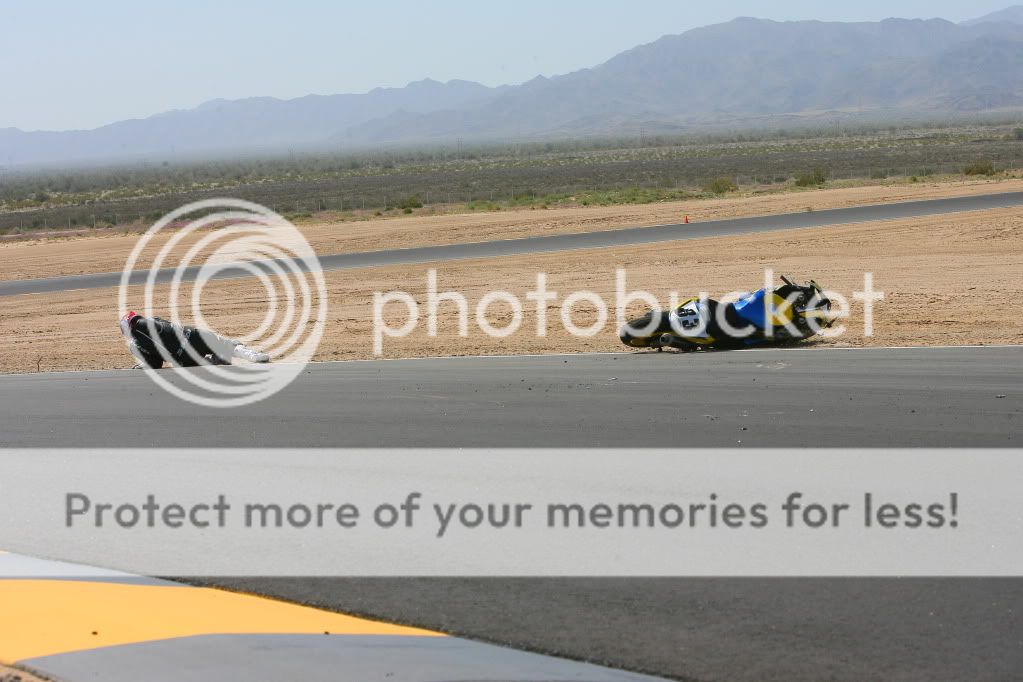 Apr-04-2010-SoCalTrackdaysTurn09-11.jpg