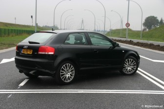 audi_a3_02.jpg