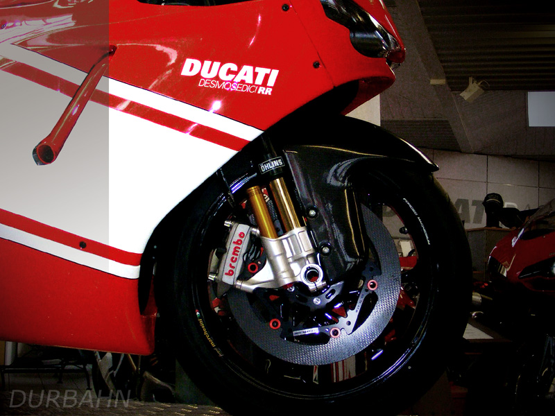 DesmoCMC-DucatiBorken.jpg