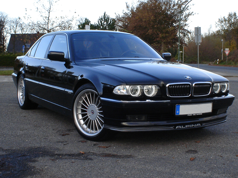 alpina_b12_1.jpg