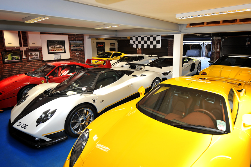 supercar_garage_1.jpg