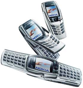 nokia_6800_hottopics_low.jpg